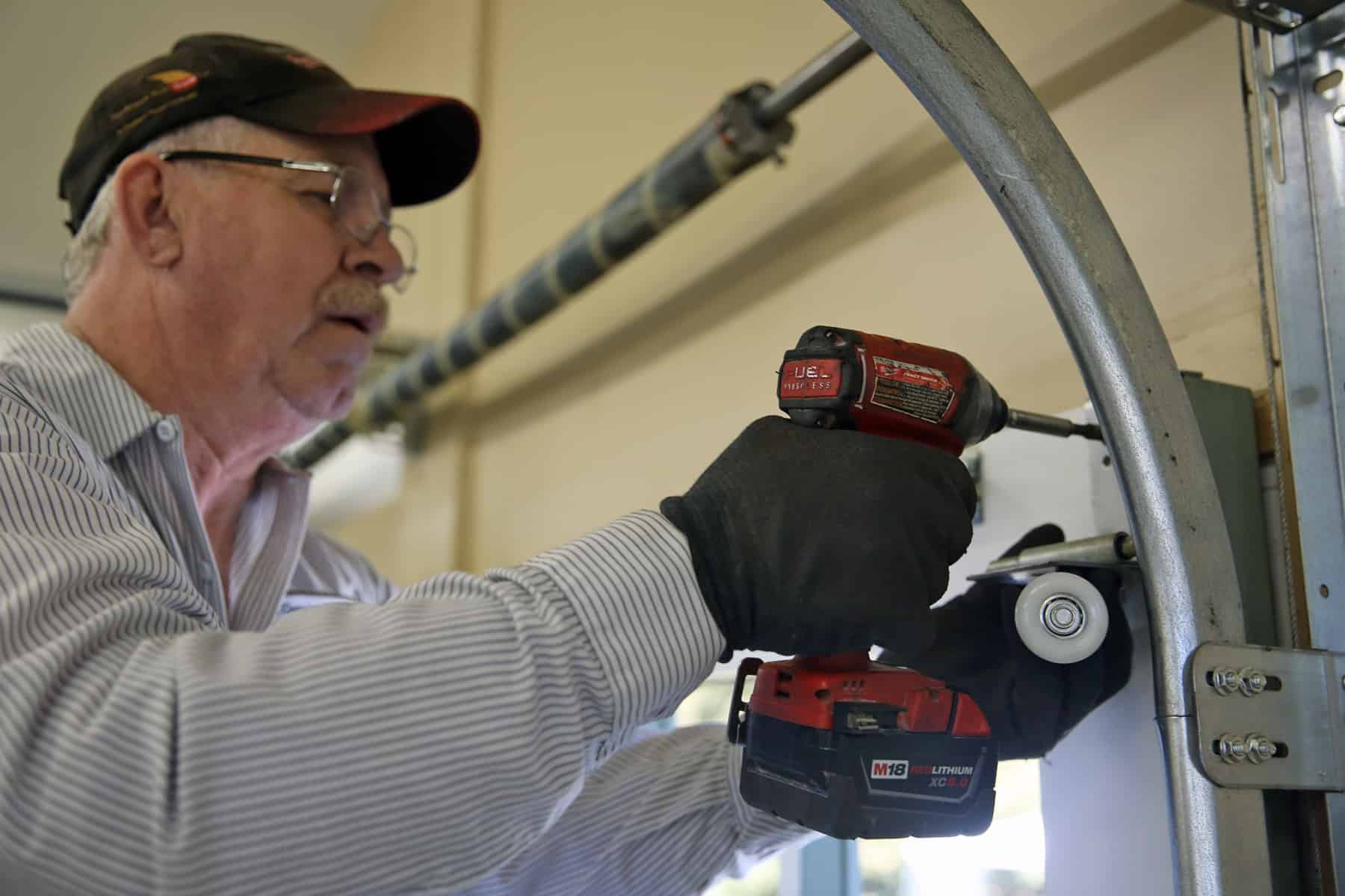 garage door roller repair